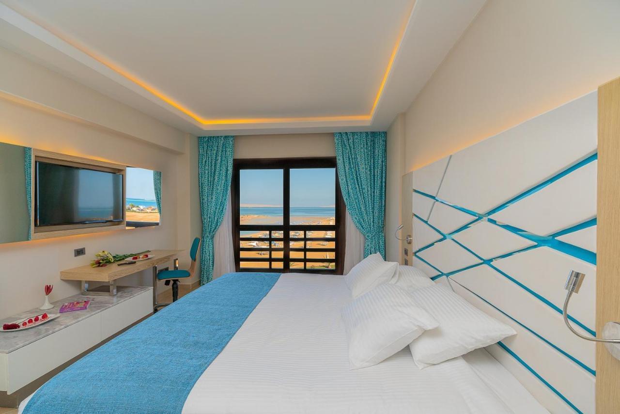 Gravity Suite Sea View