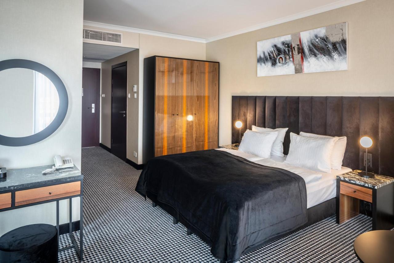 Deluxe Double Room,1130246184:JPEG