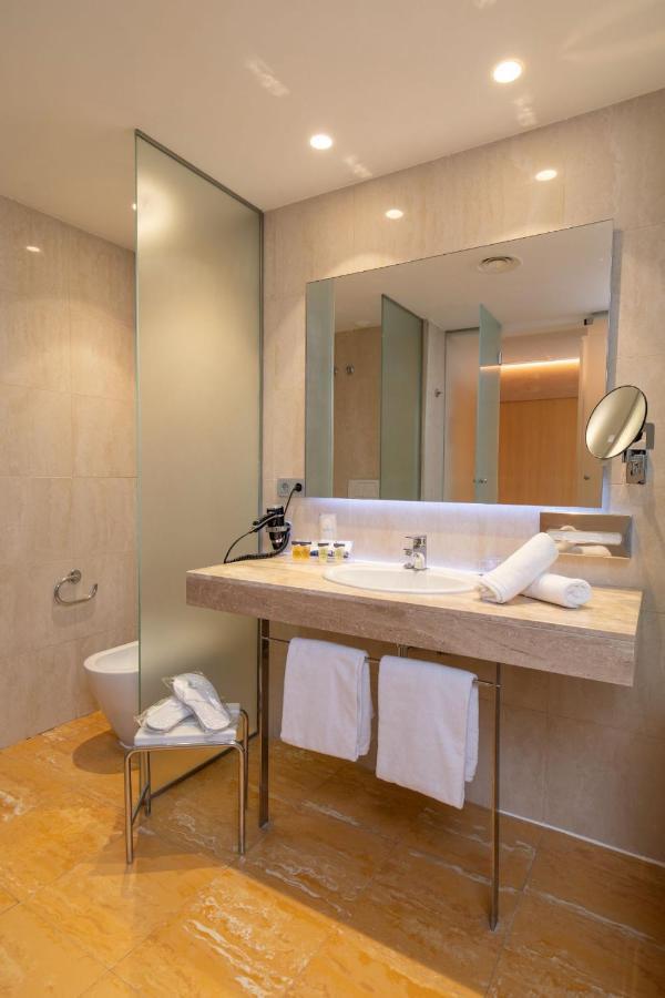 Corner Double Room