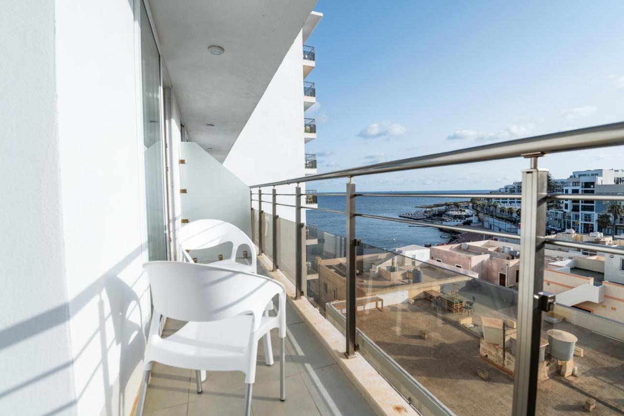 Triple Room Side Sea View