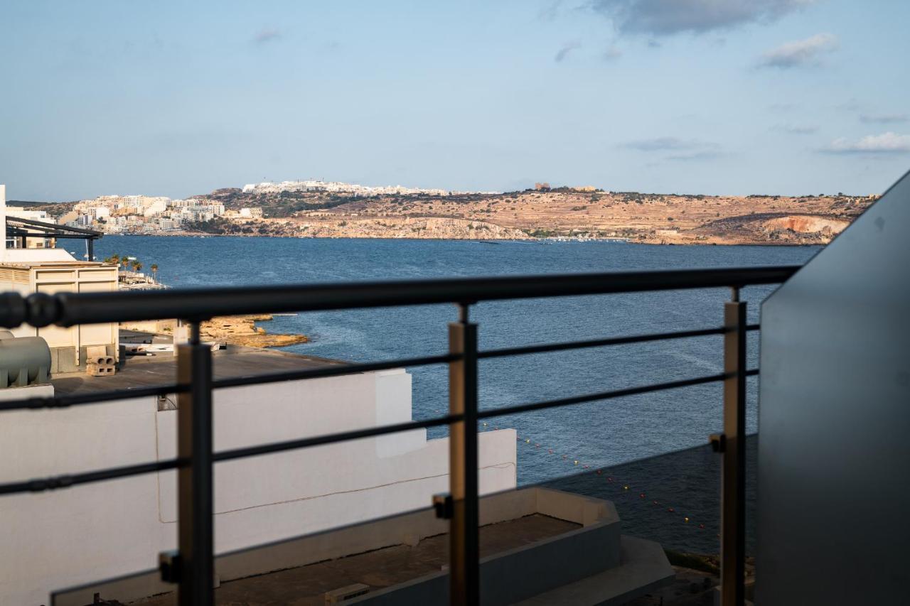 Triple Room Side Sea View