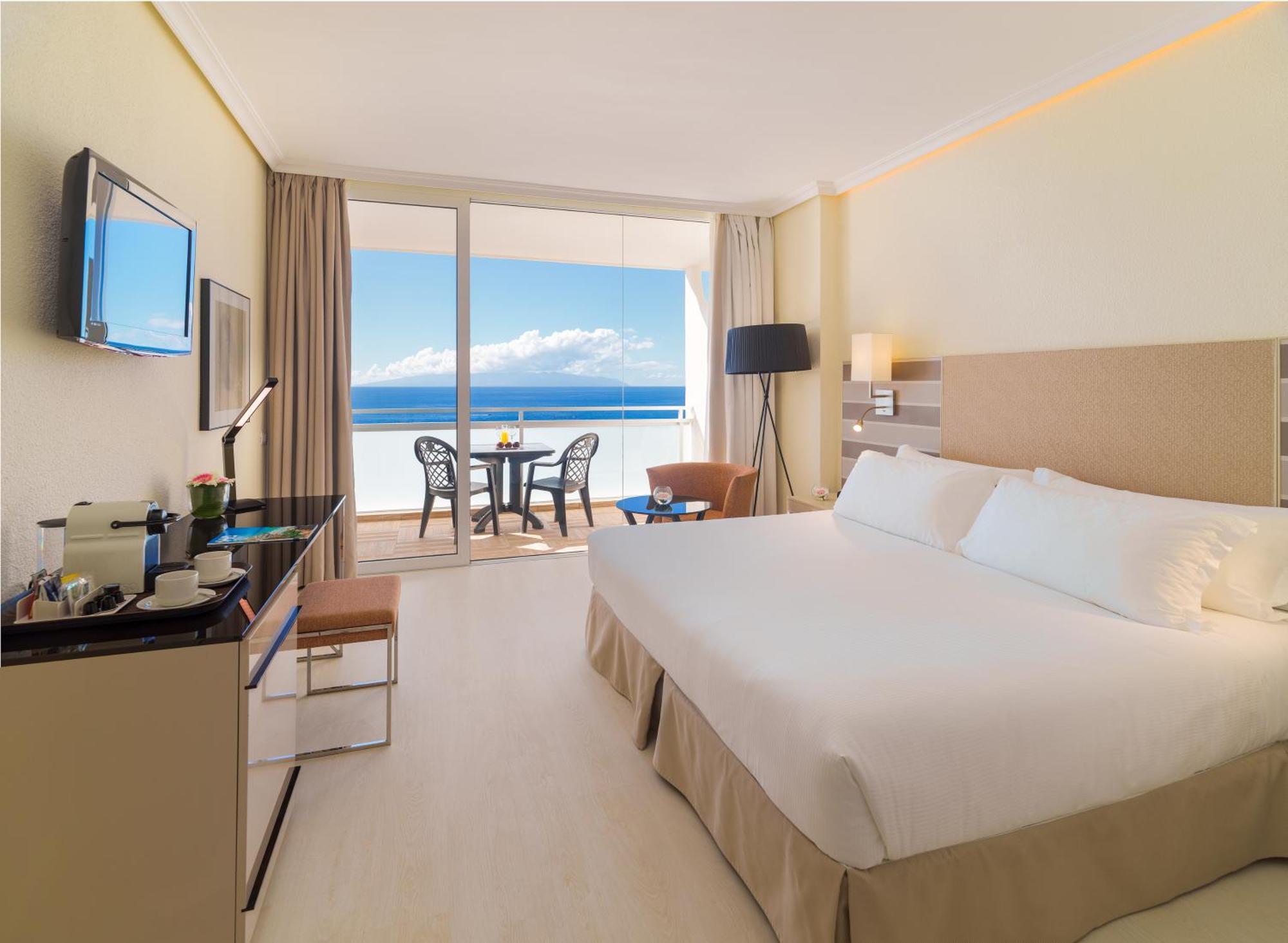 Superior Double or Twin Room with Sea View,1207526677:JPEG