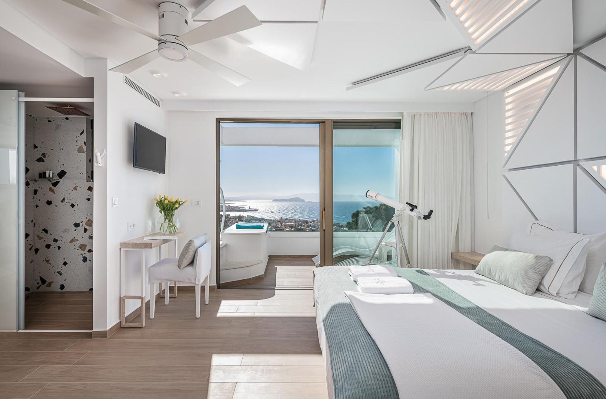 Superior Kamer met Eigen Zwembad en Uitzicht op Zee