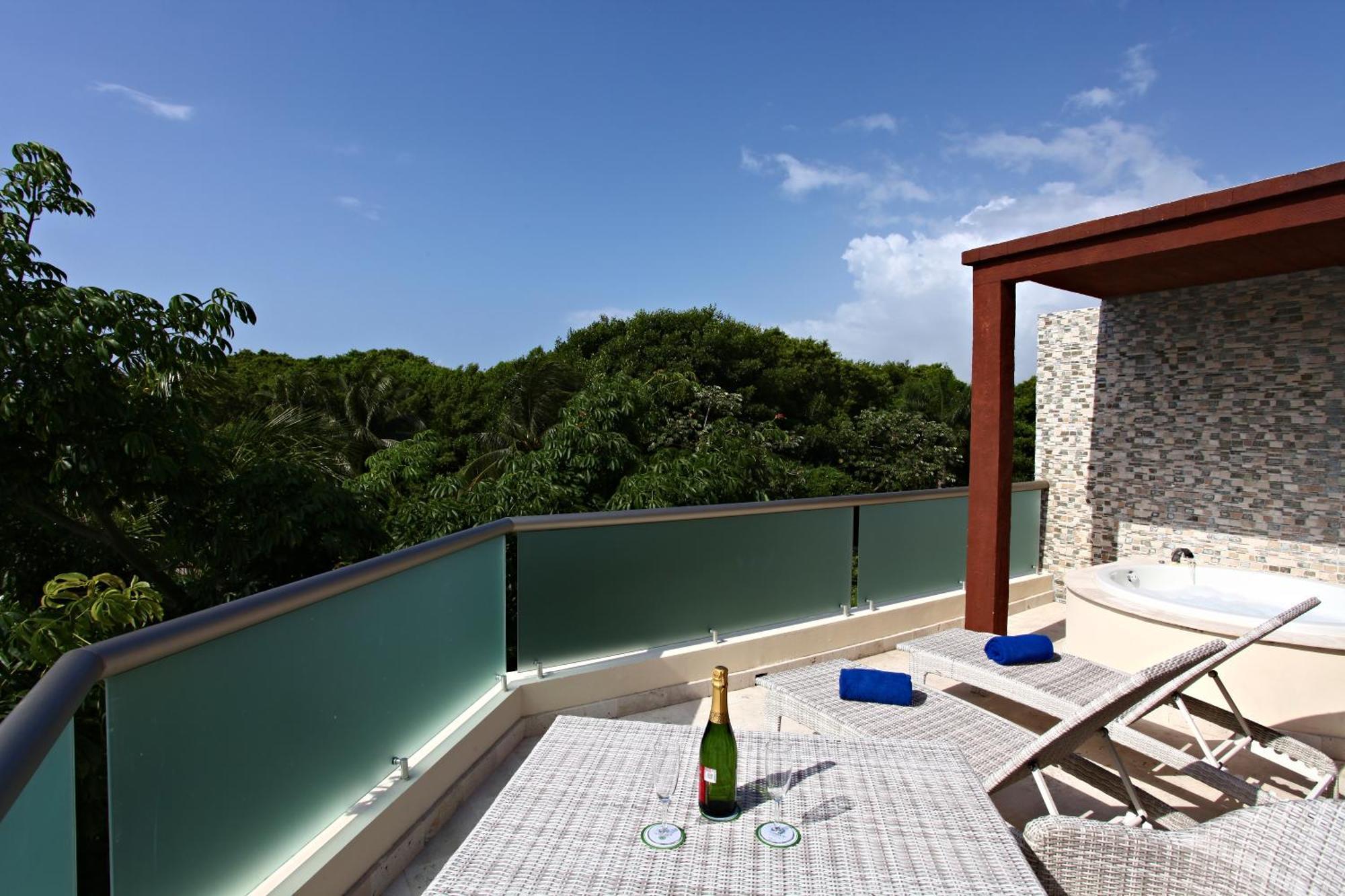 Select Club Penthouse Adults Only