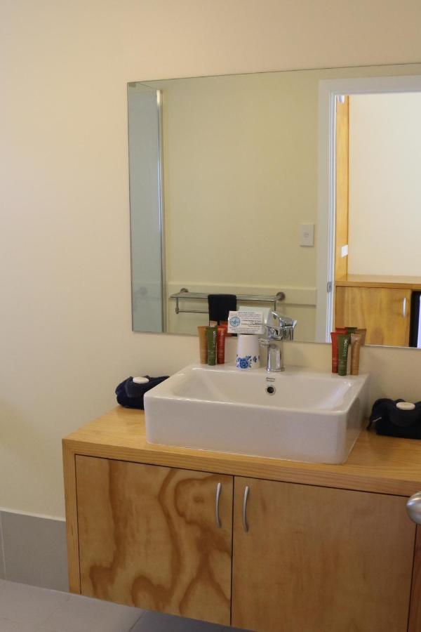 Tamure Rooms