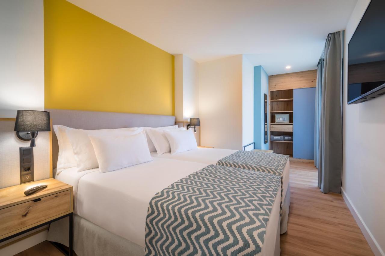 Deluxe Junior Suite (2 Adults + 1 Child)