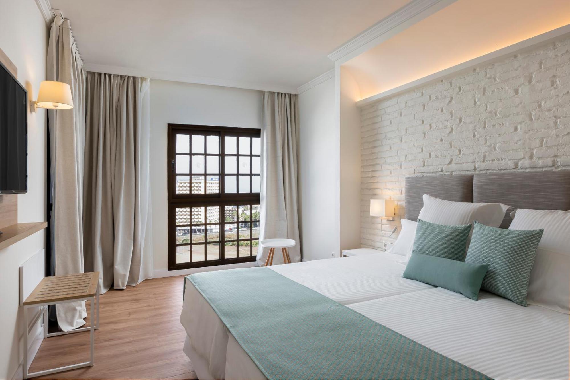 Suite with Ocean View ( 2 Adults ),1544678839:JPEG