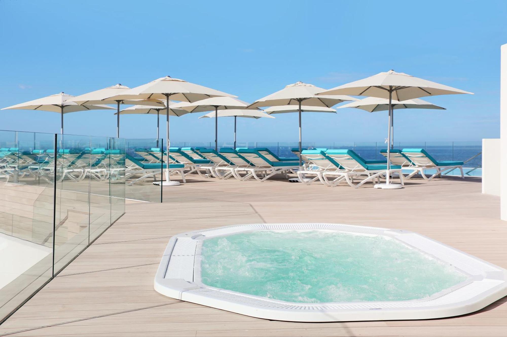Star Prestige Double Room Side Sea View Executive Lounge Access