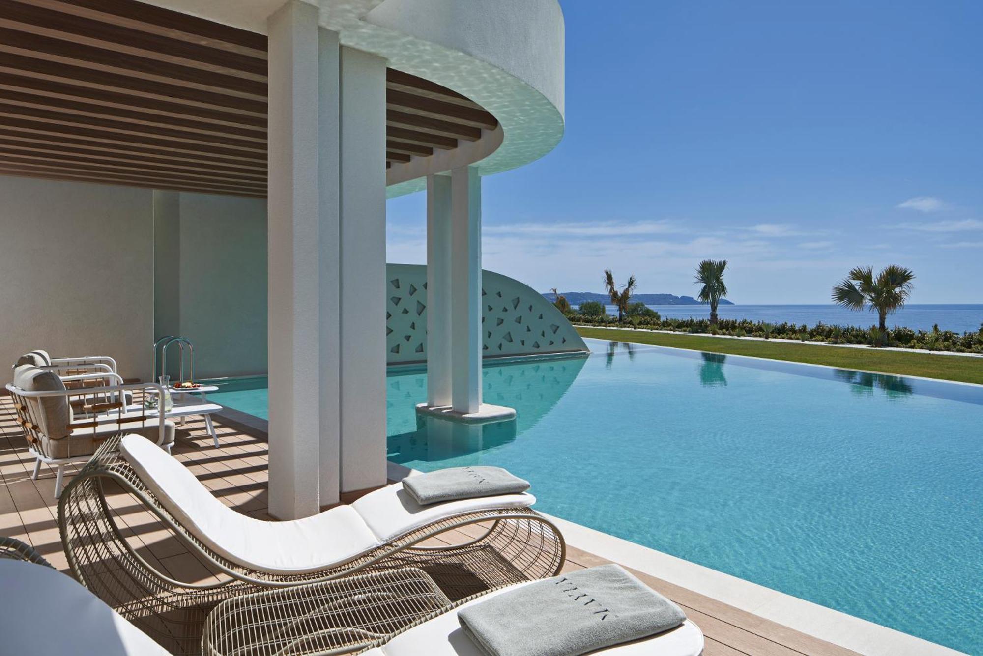 Superior Suite Sea View Private Pool Transfer