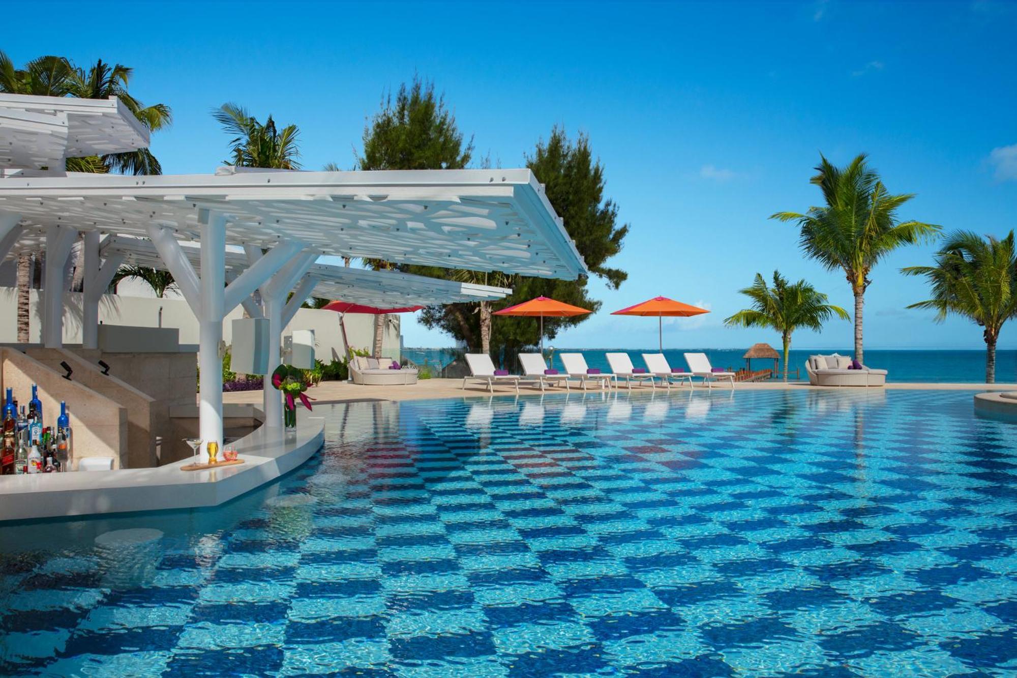 Xhale club Junior Suite upper Ocean Front King