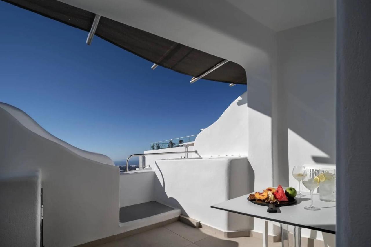 Superior Double Room with Outdoor Hot Tub and Caldera View,1322576644:JPEG