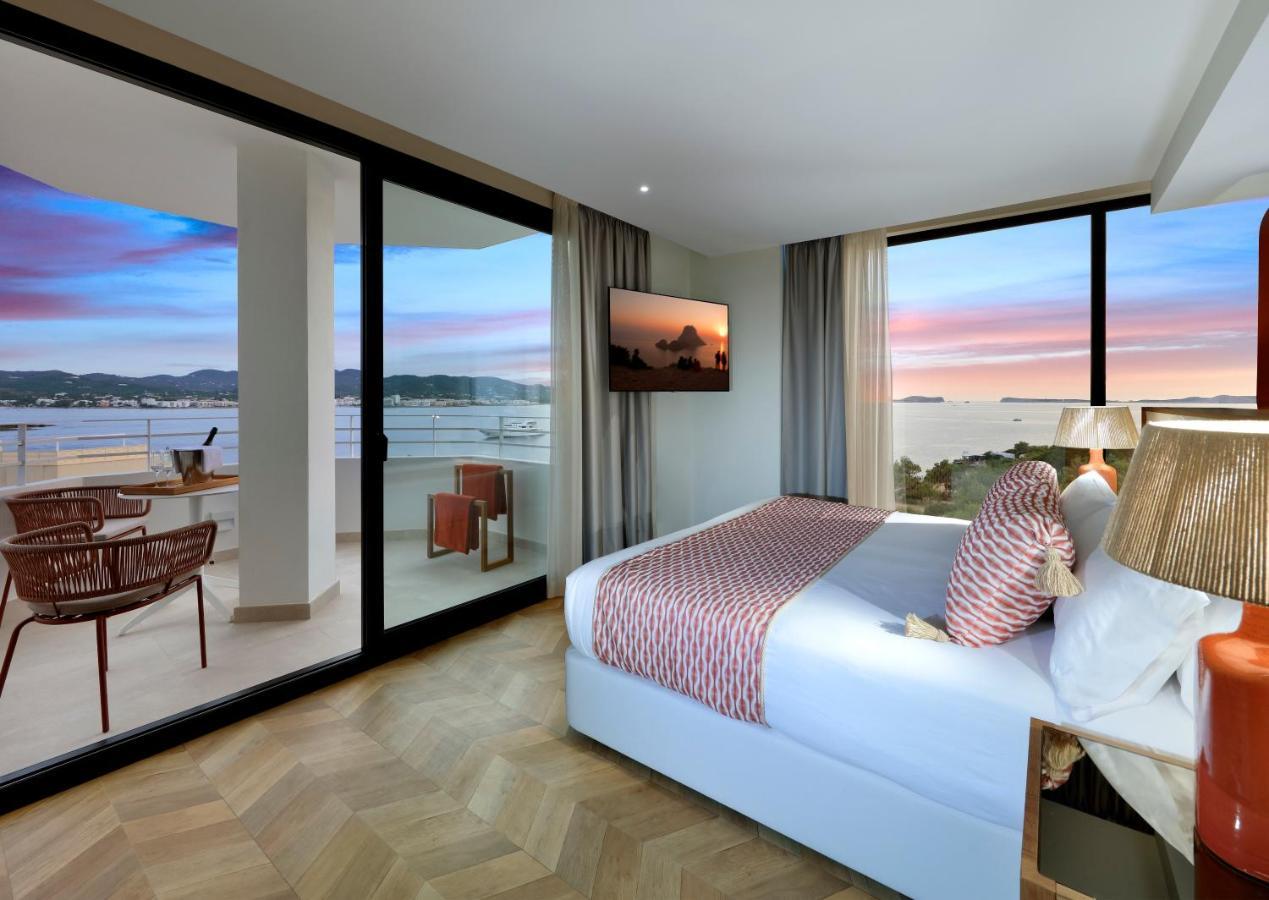 Junior Suite with Panoramic Sea View
