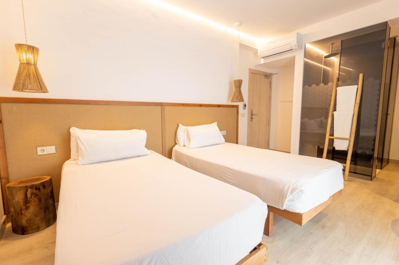 Premium Room Side Sea View