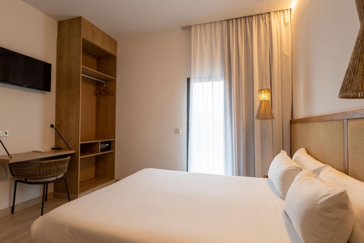 Premium Room Side Sea View