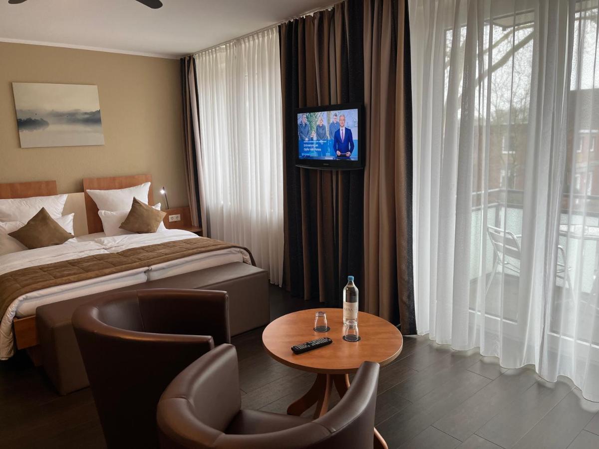 Deluxe Double Room Balcony,1365279626:JPEG