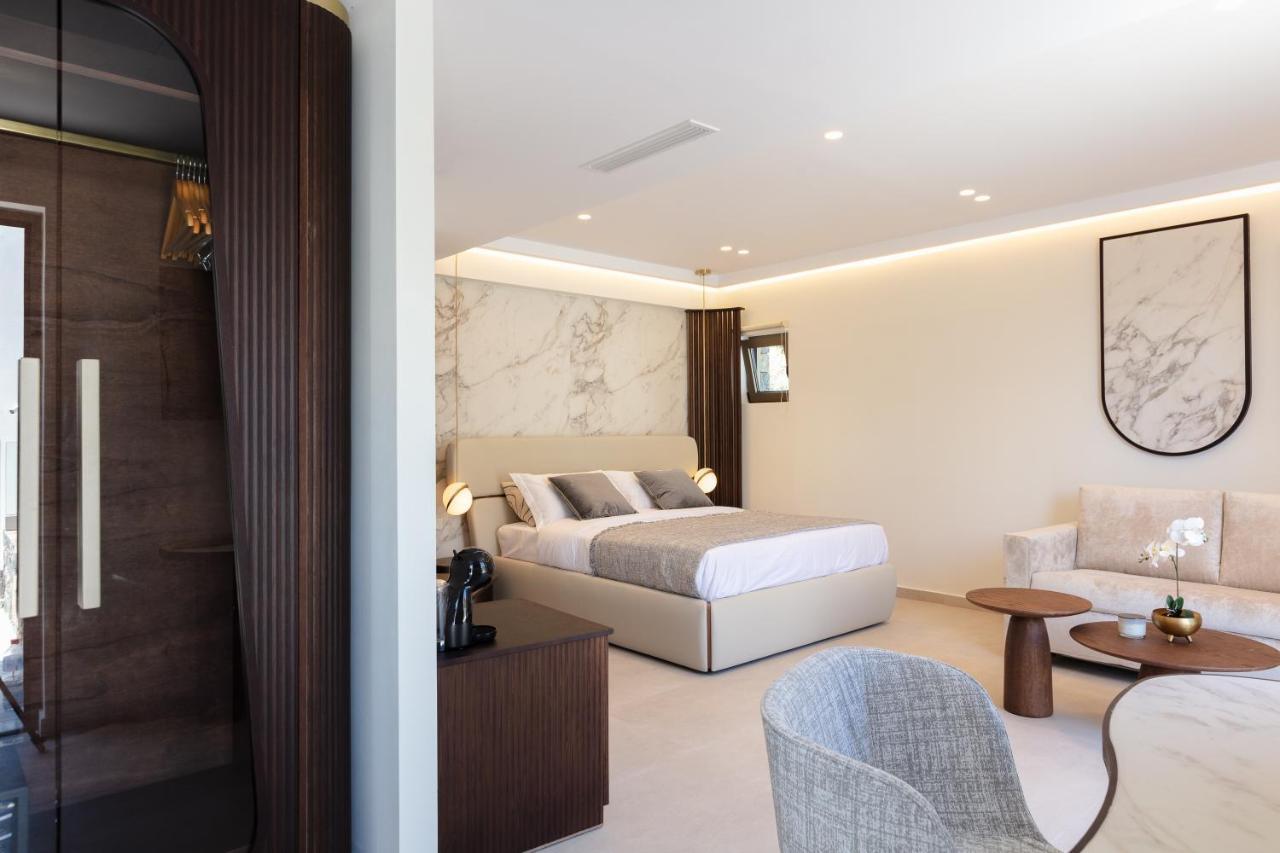 Deluxe Suite mit Landblick und Whirlpool im Freien