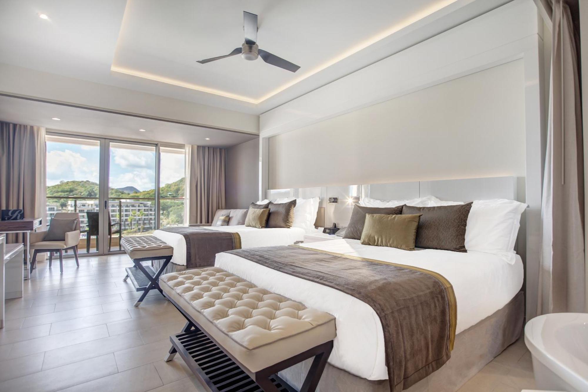 Luxury Junior Suite Ocean View Diamond Club