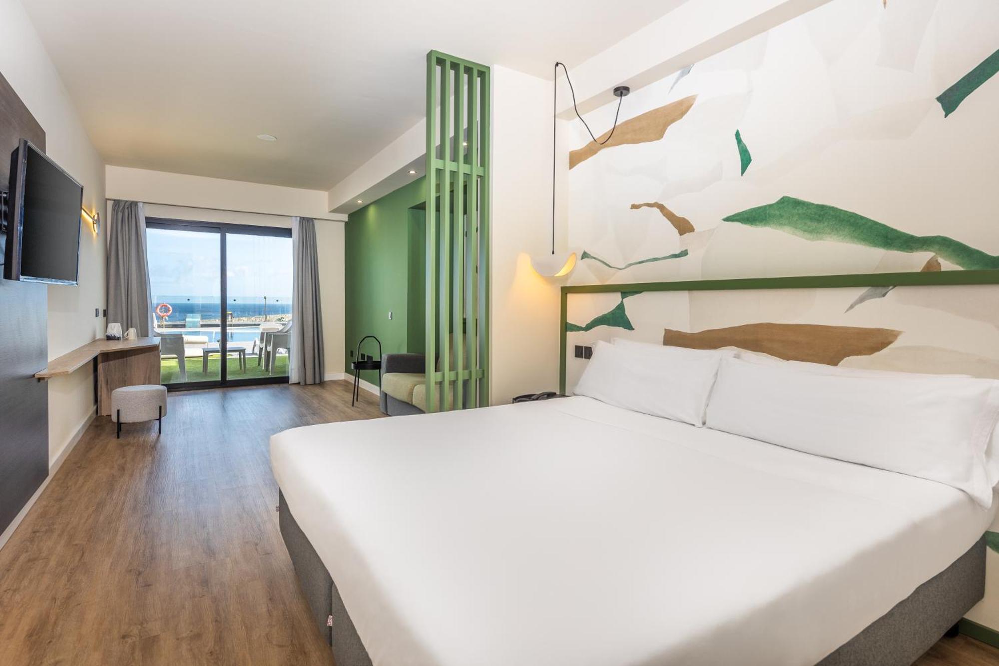 Double Room Pool View