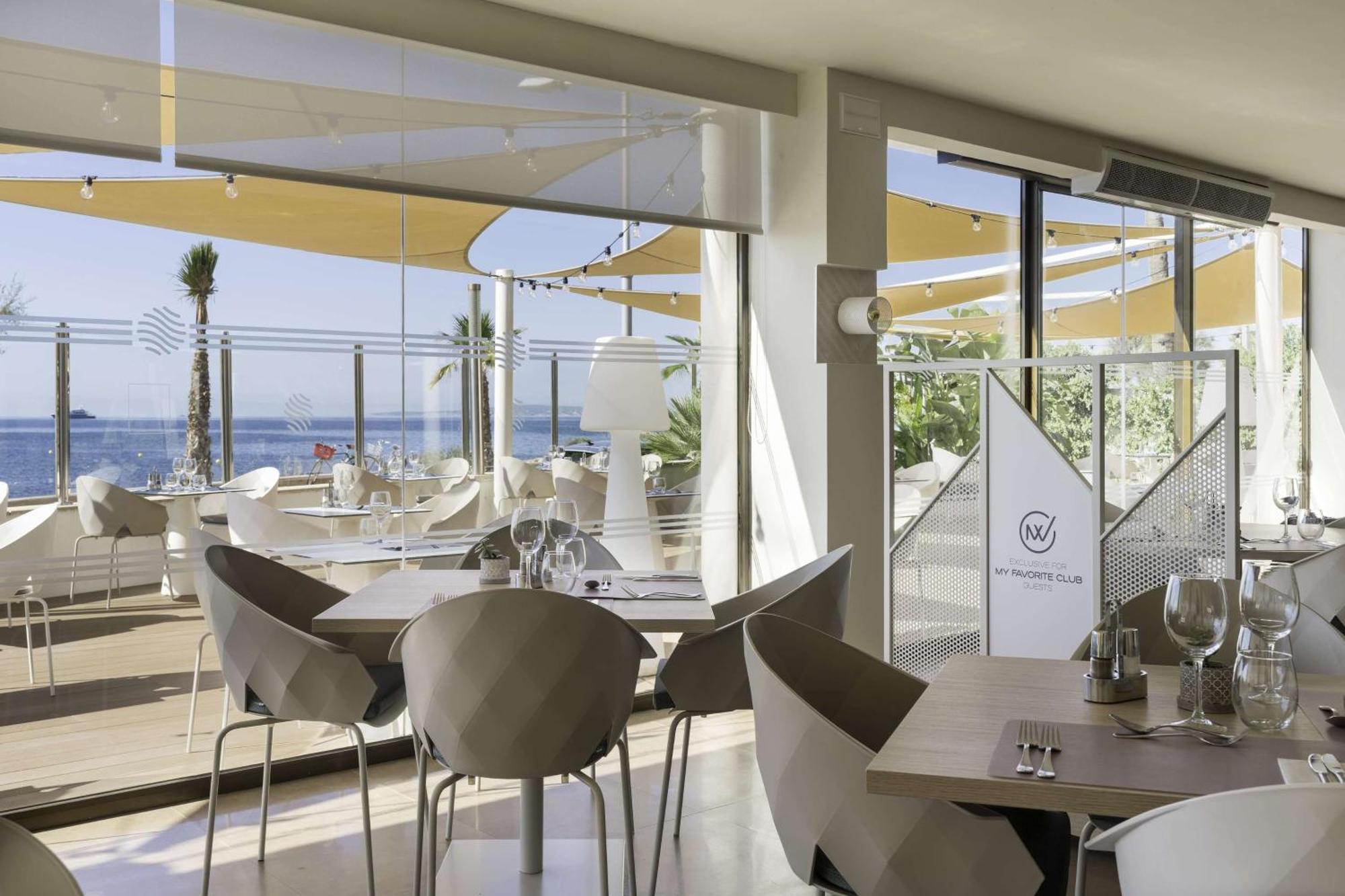 My Favorite Club Double Premium with Bali Bed,1539116086:JPEG