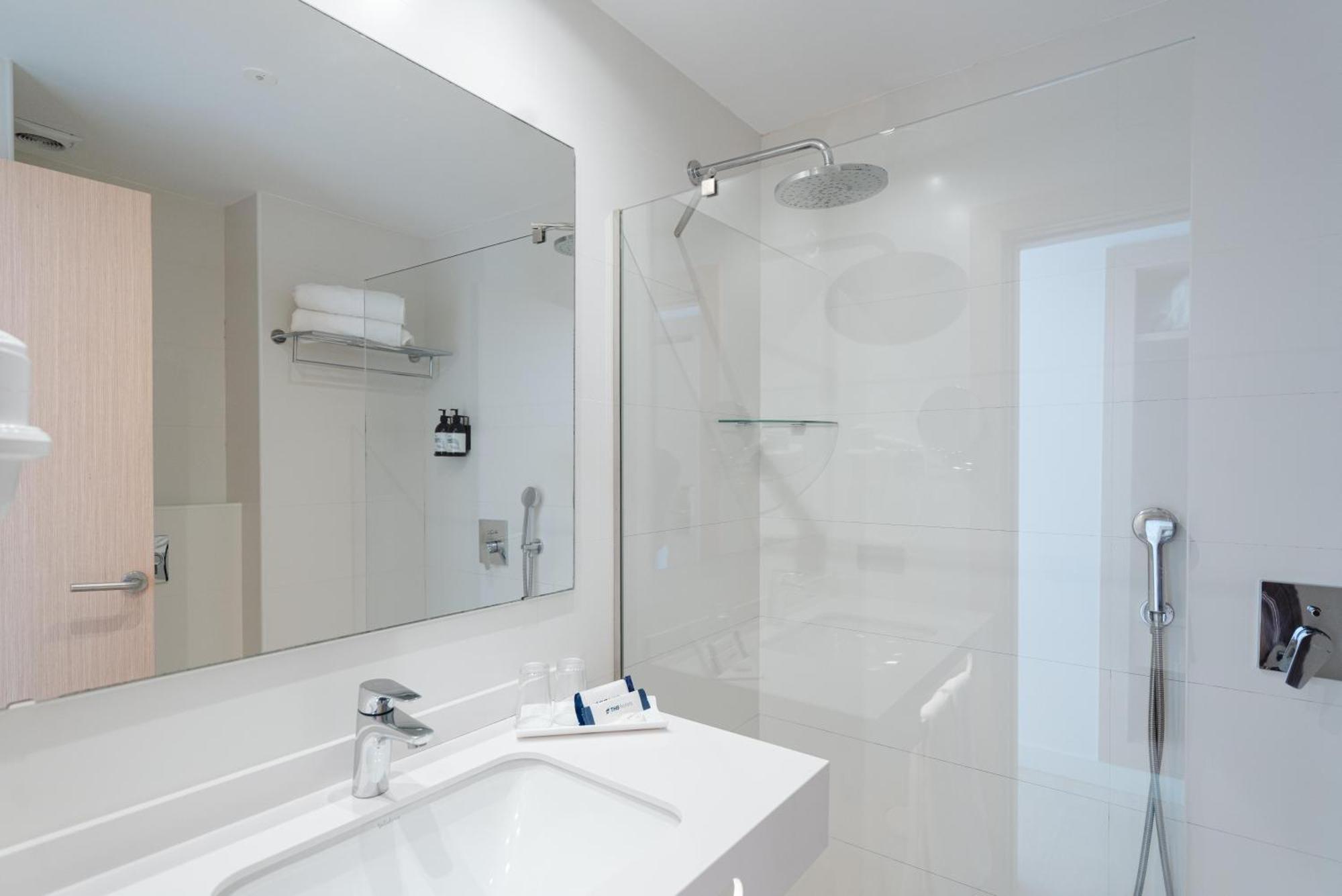 Twin Room - Annex,1528232425:JPEG