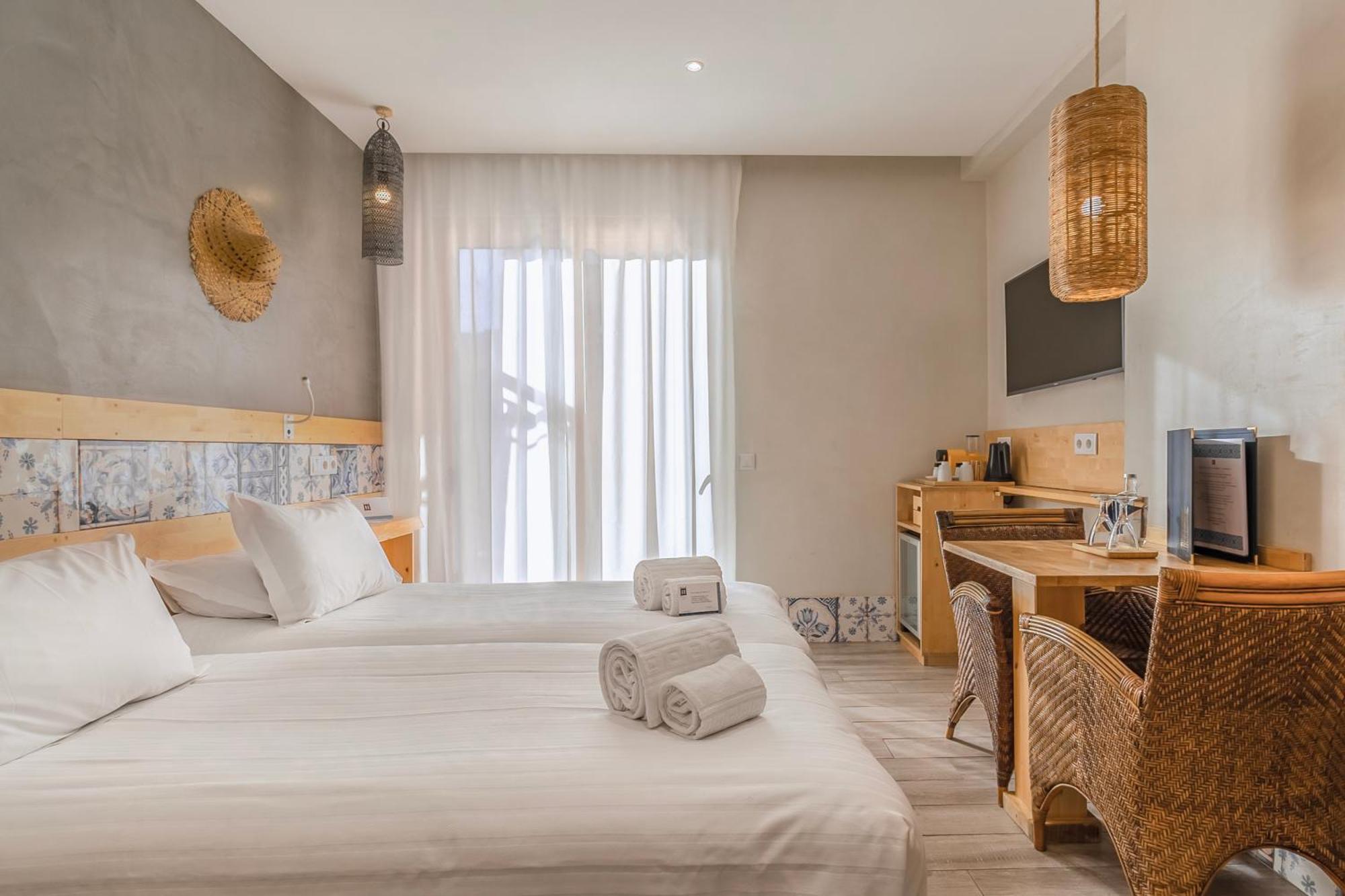 Standard Double or Twin Room Guesthouse