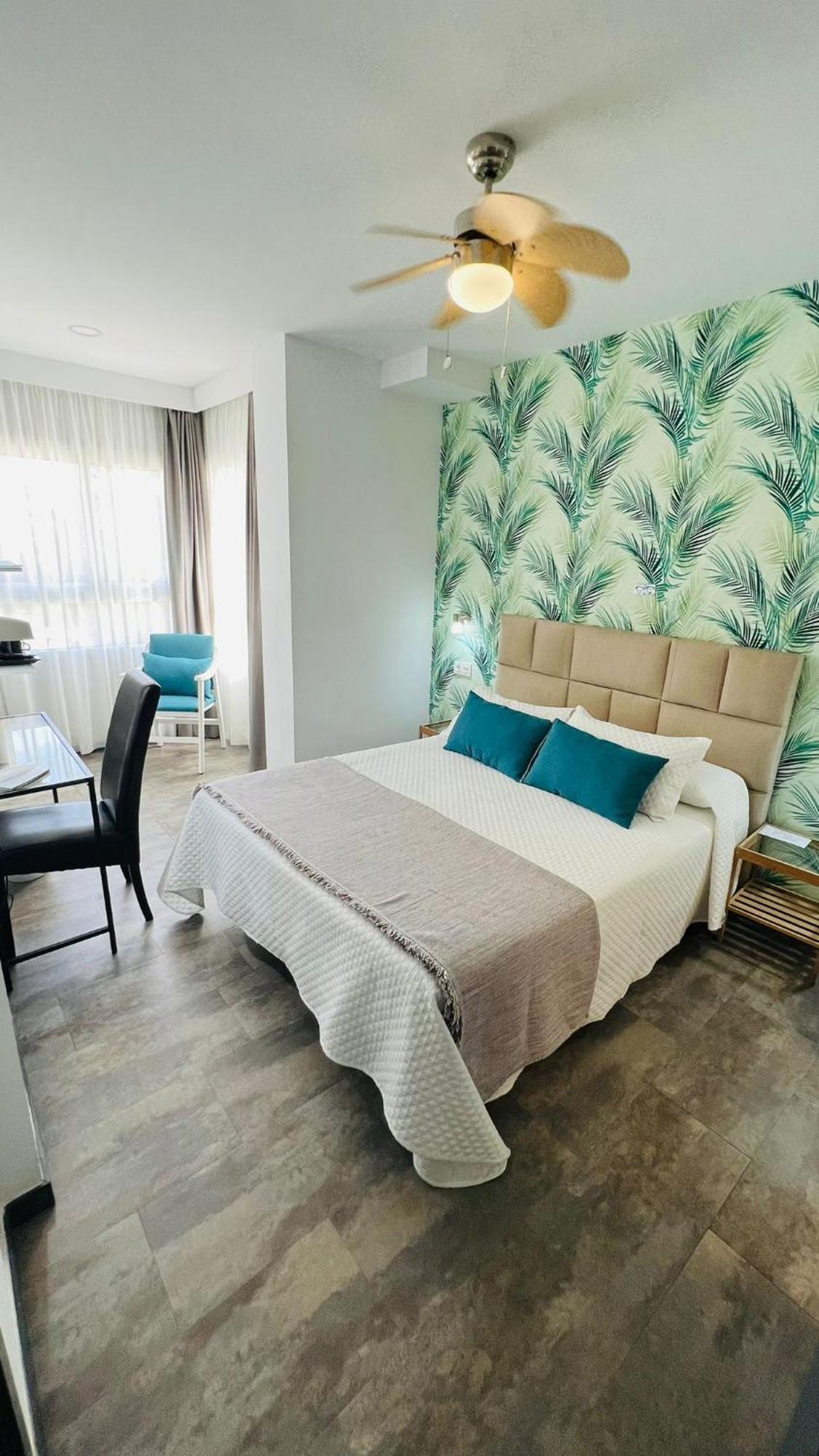 Standard Twin Room,1550755534:JPEG