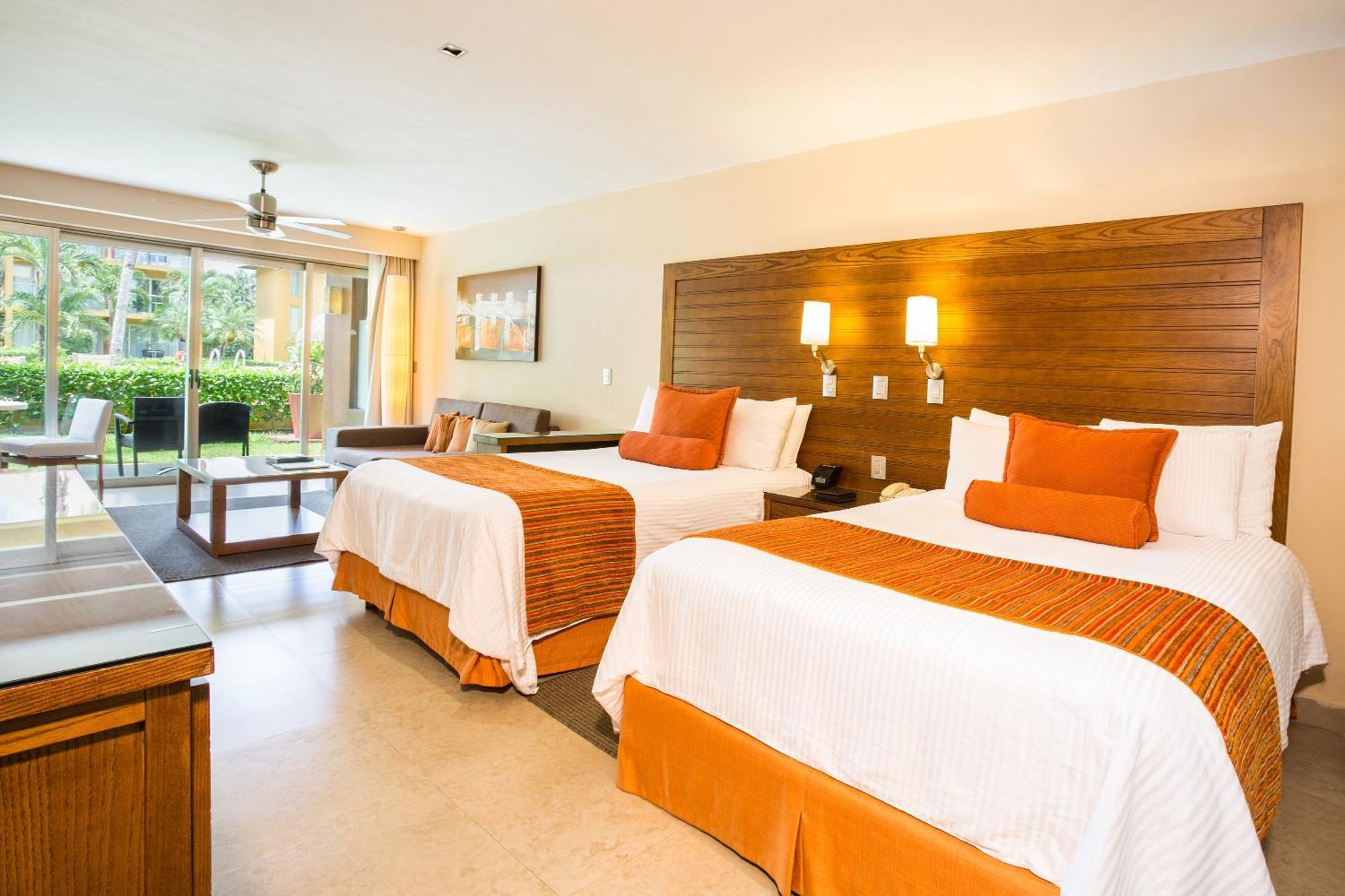 Preferred Club Junior Suite Pool View Double