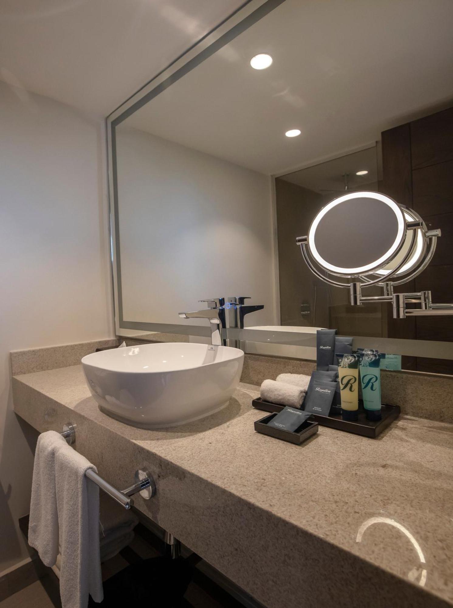 Luxury Junior Suite Ocean View Terrace Jacuzzi Diamond Club