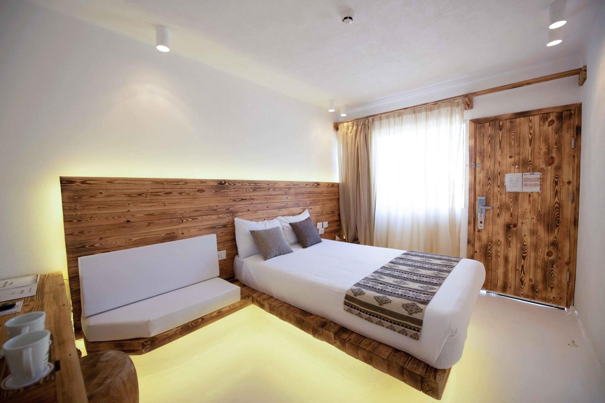 Shotgun Room