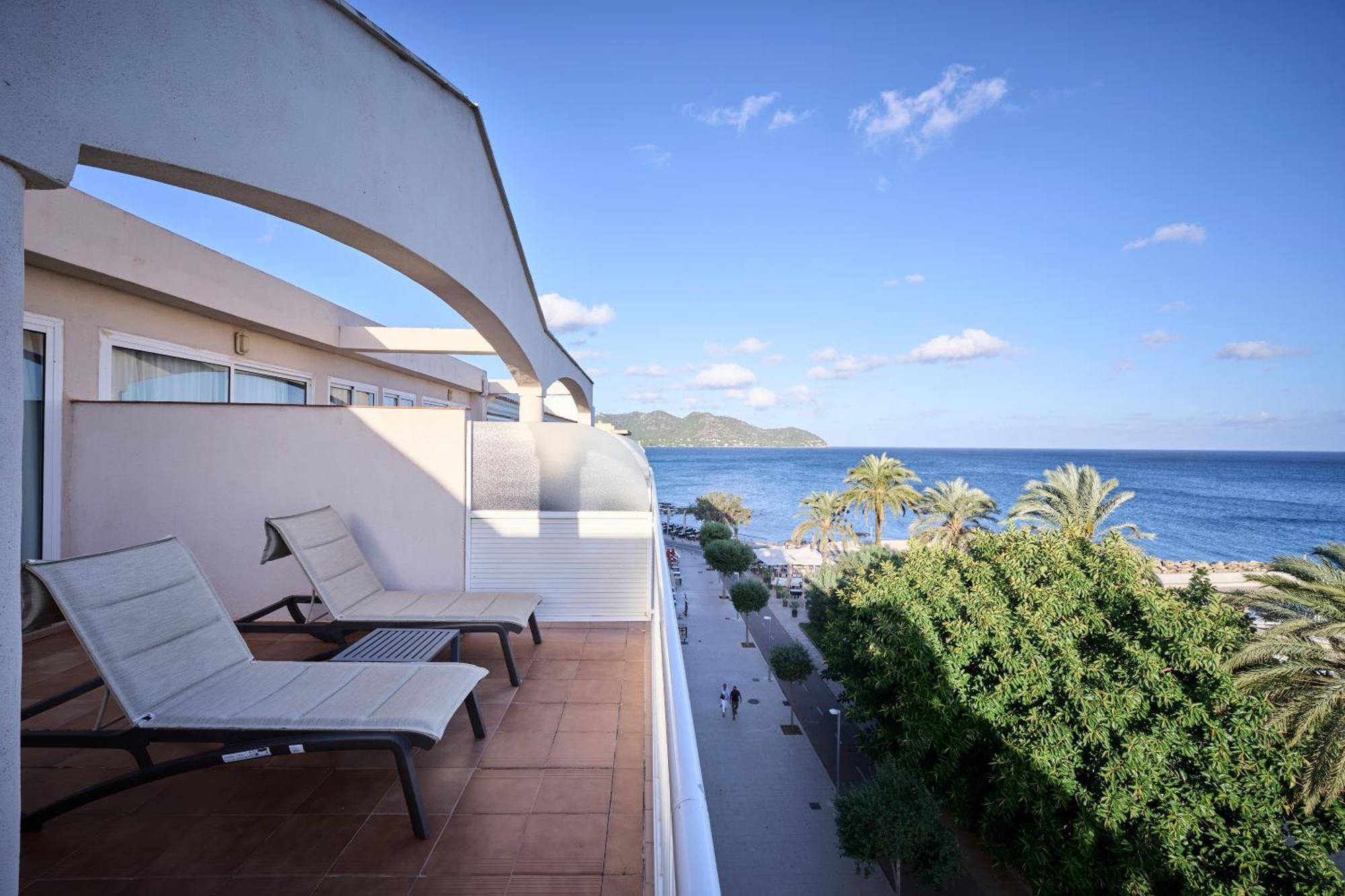 Habitación Doble con terraza y vistas panorámicas al mar
