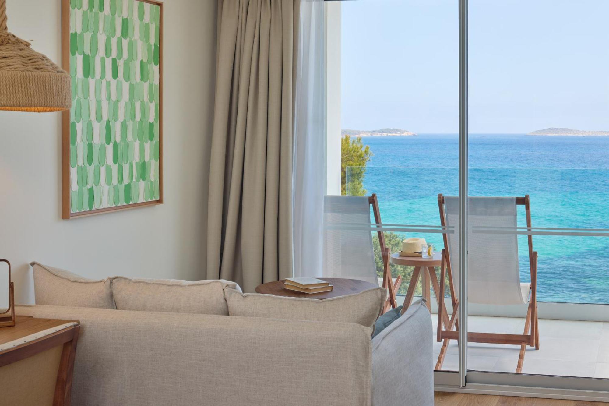 The Level Room Sea View,1626349993:JPEG