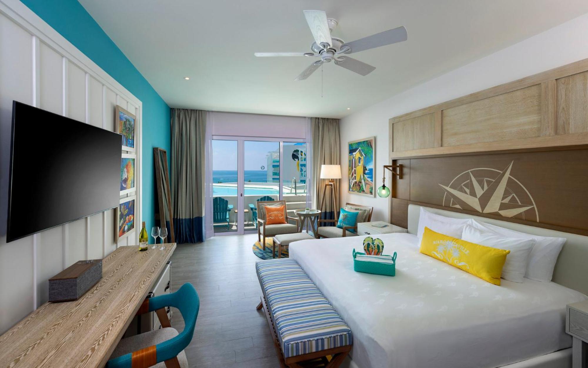 Oceanfront Infinity Pool Suite