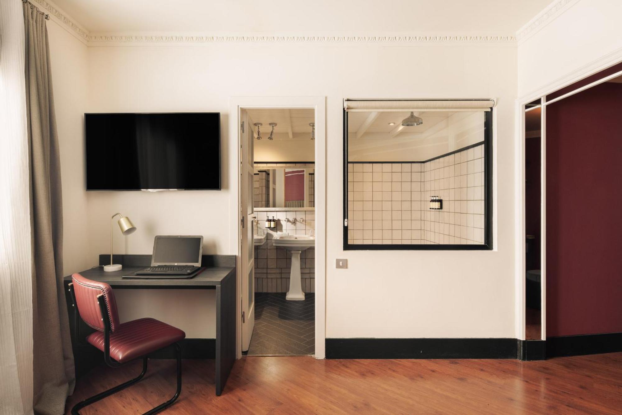 Suite Junior Hot Tub