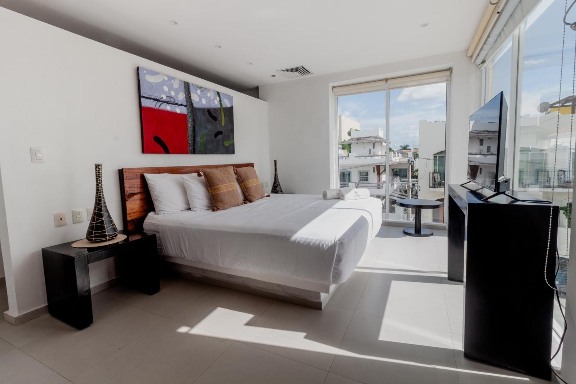 Deluxe Suite