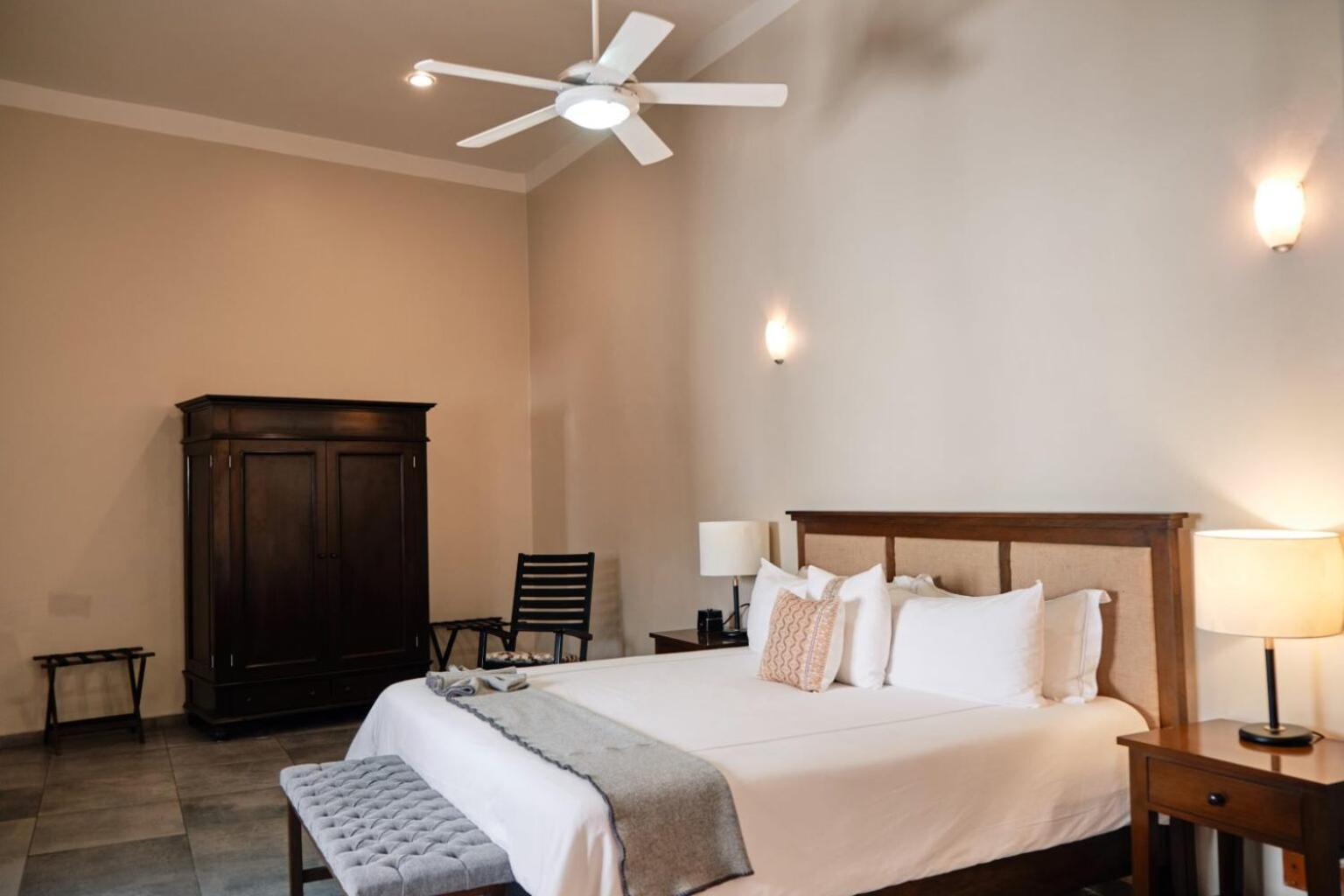 Superior Room, 1 Queen