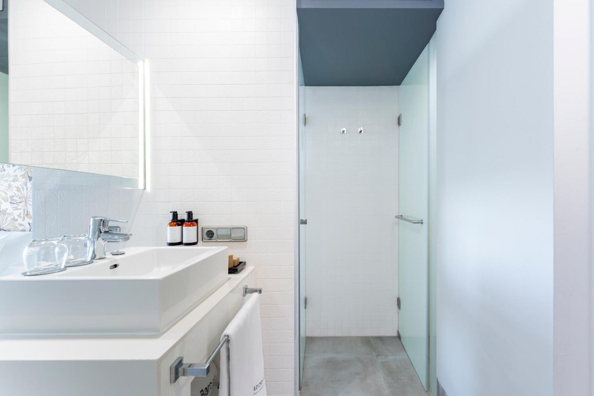 Deluxe Double or Twin Room Spa Bath