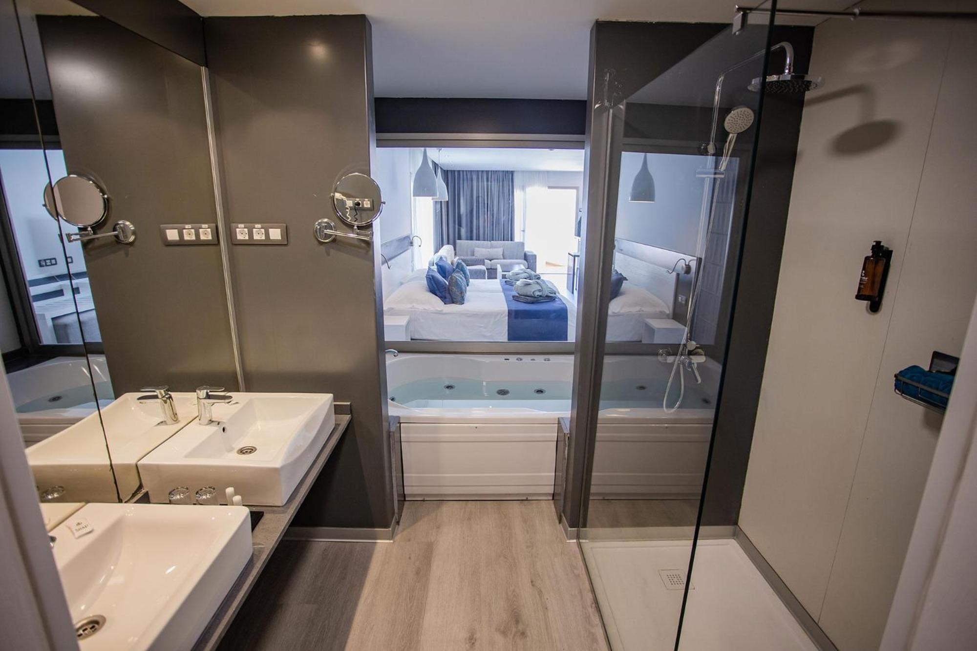 Suite Balcony High Floor