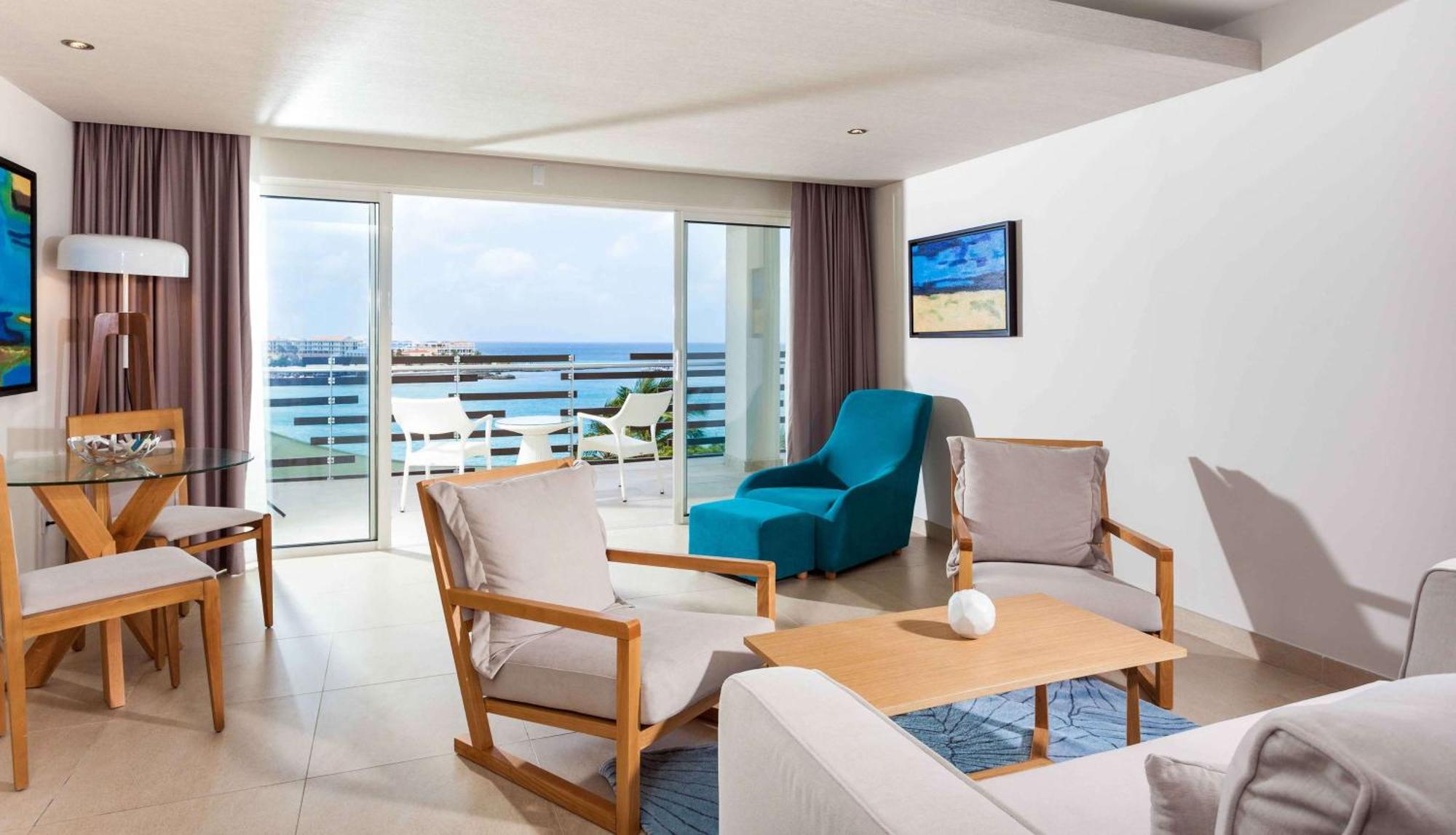 Deluxe Junior Suite