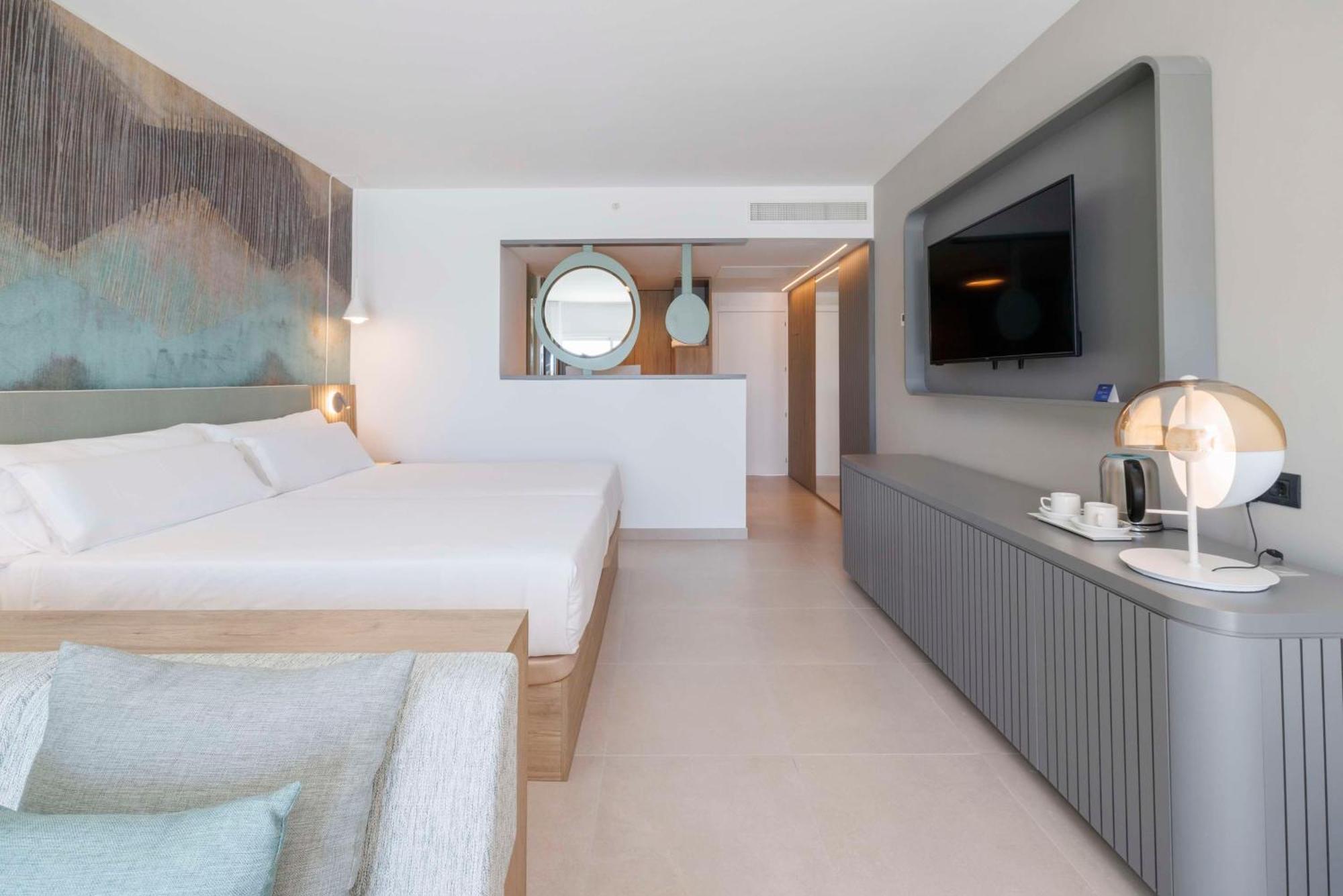 Junior Suite,1666028373:JPEG