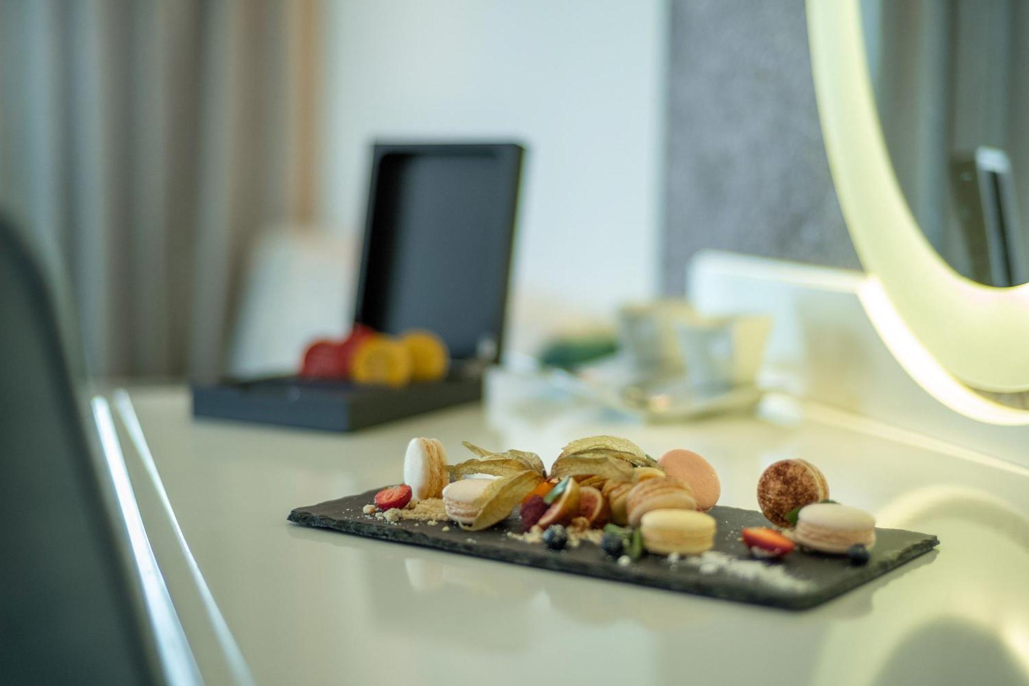 Single Room Partial Sea View– Premium A la cart & Exclusive Adults only Beach Access