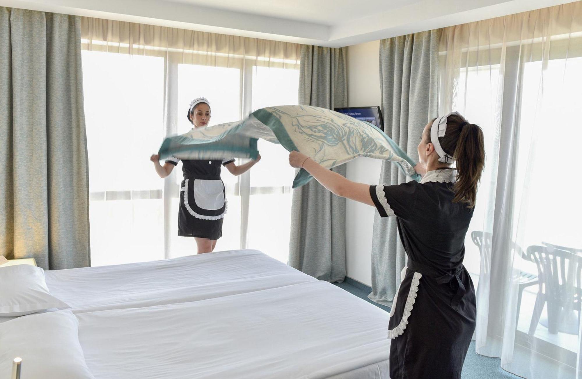 Single Room Partial Sea View– Premium A la cart & Exclusive Adults only Beach Access