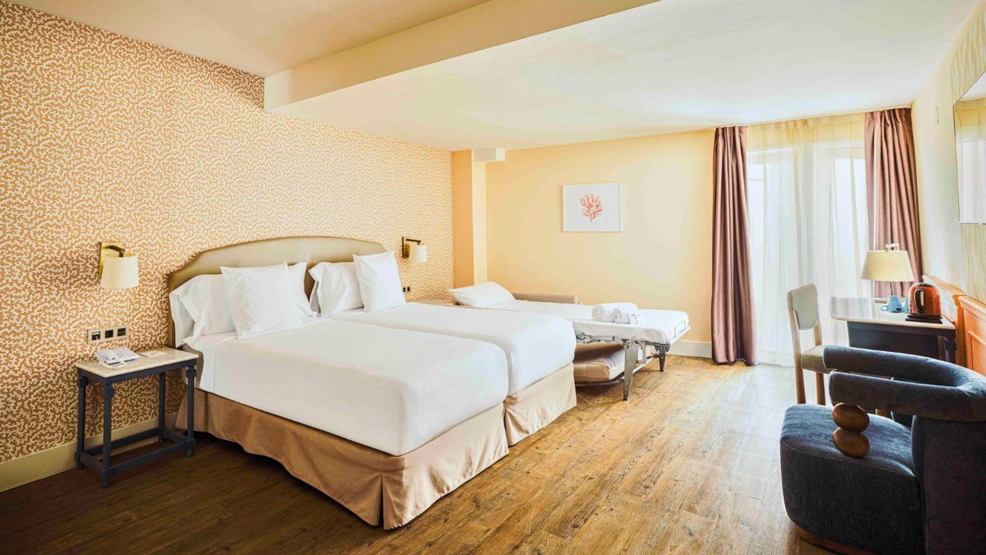 Triple Room,1670699086:JPEG
