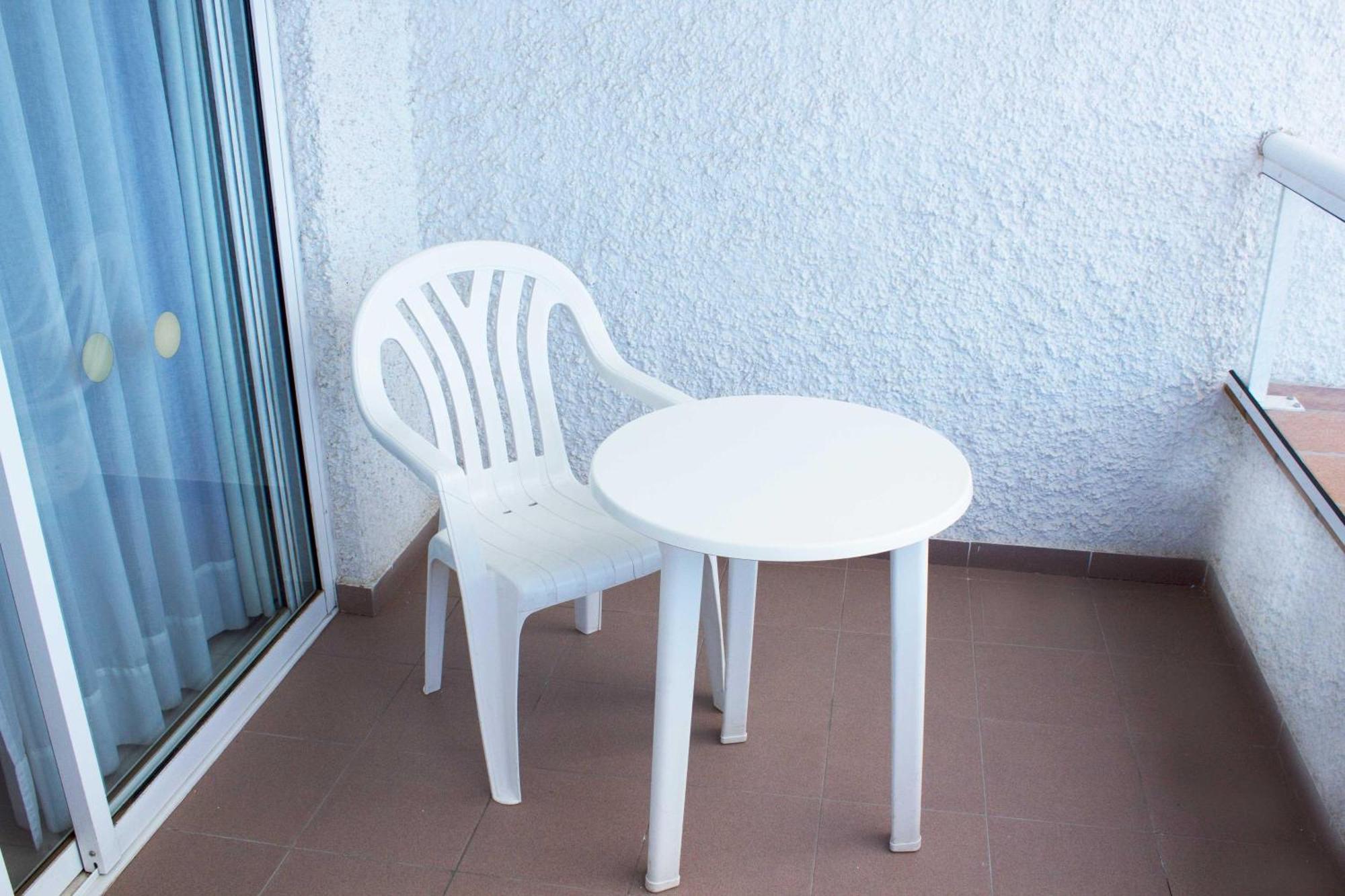 Single Room Balcony