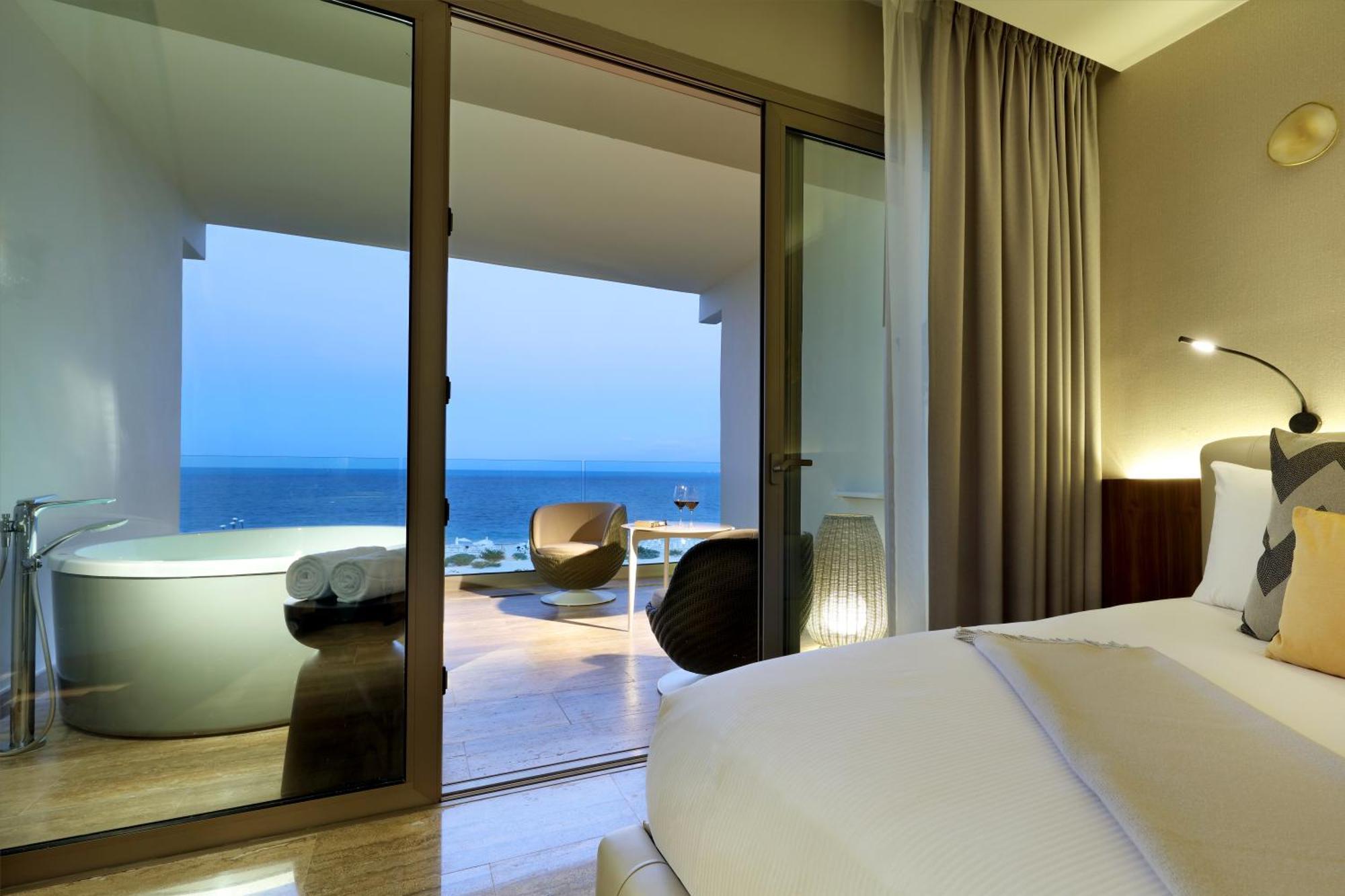 Family Selection Loft Suite Jacuzzi Terrace Ocean View
