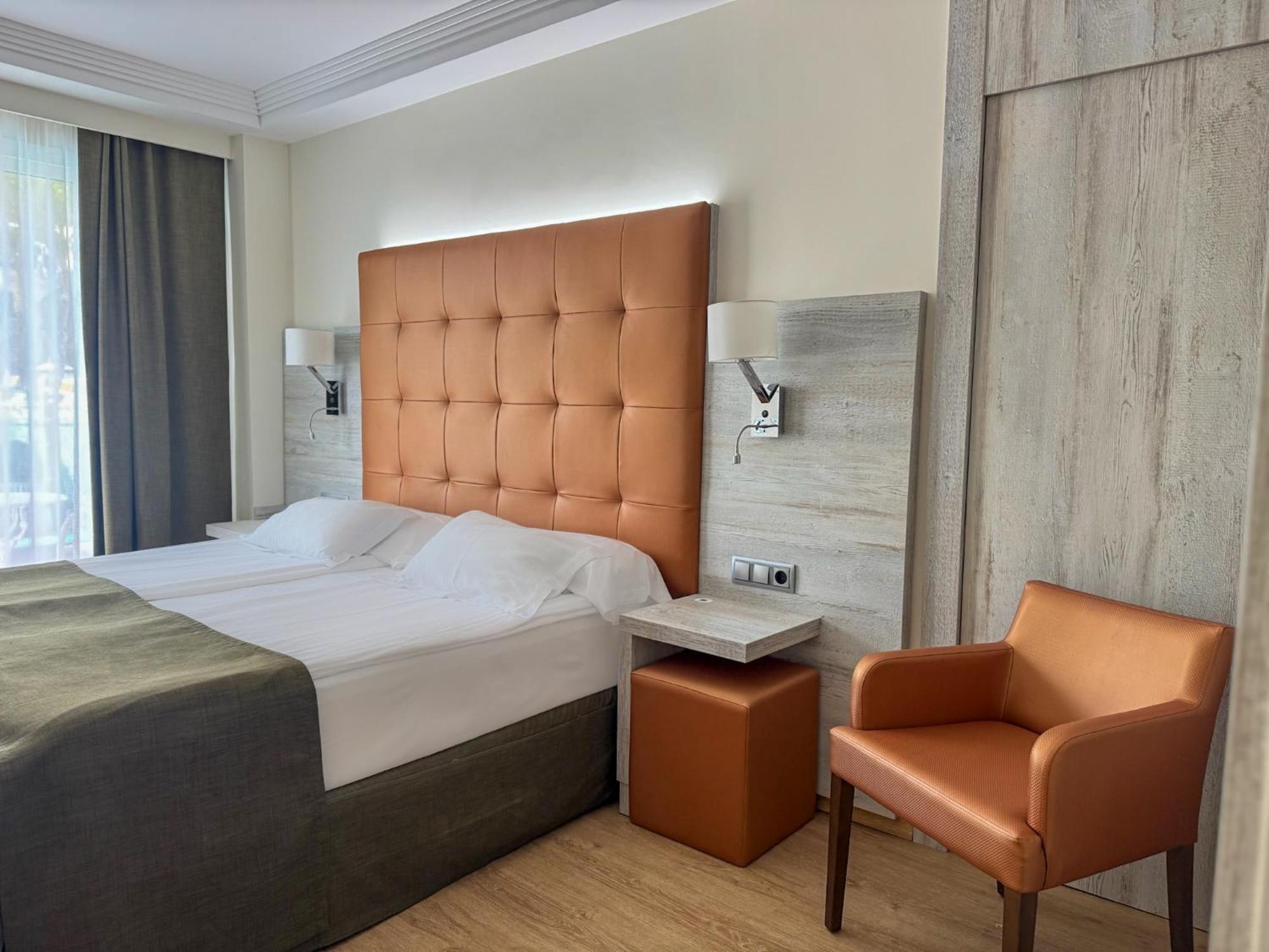 Superior Single Room