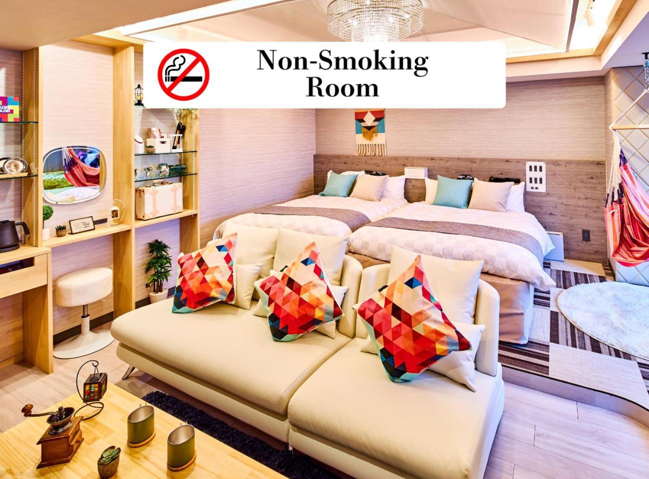 Deluxe King Suite Room Two Double Beds Two Single Beds Non-Smoking