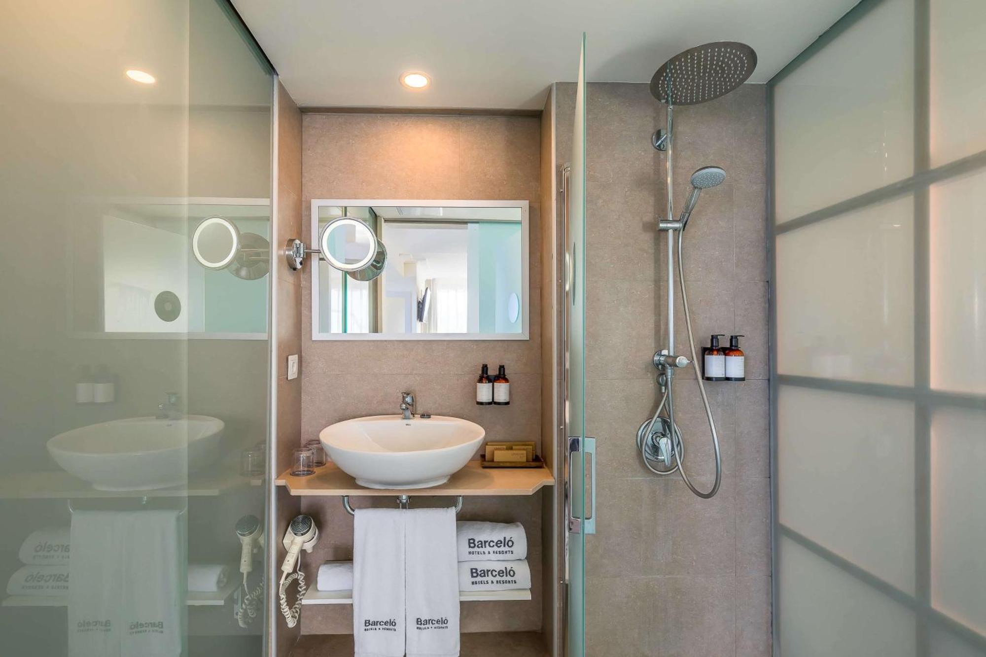 Junior Suite,1756405705:JPEG