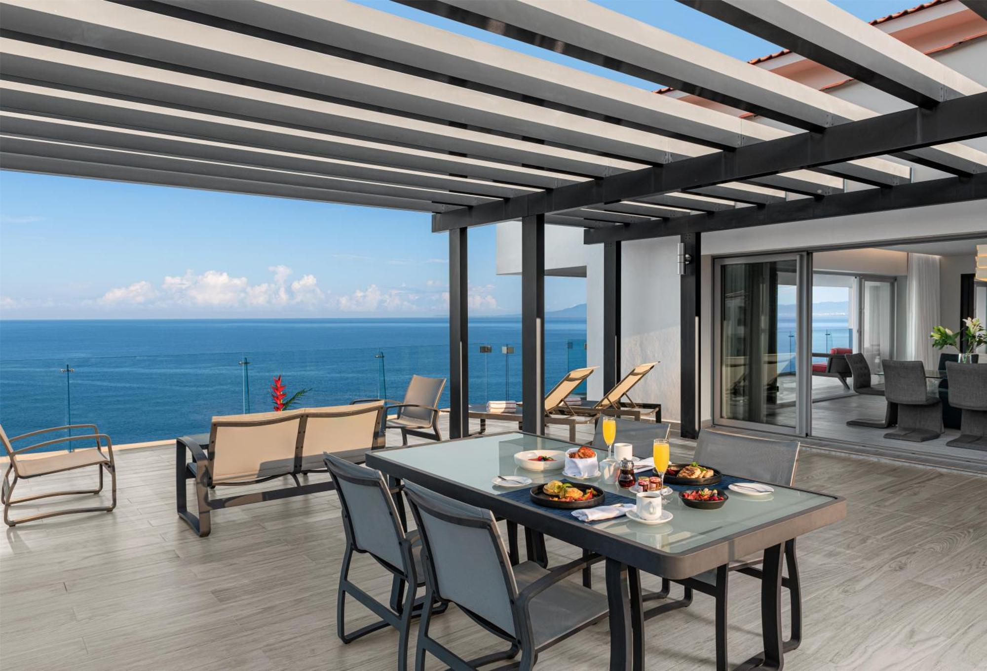 Presidential King Suite