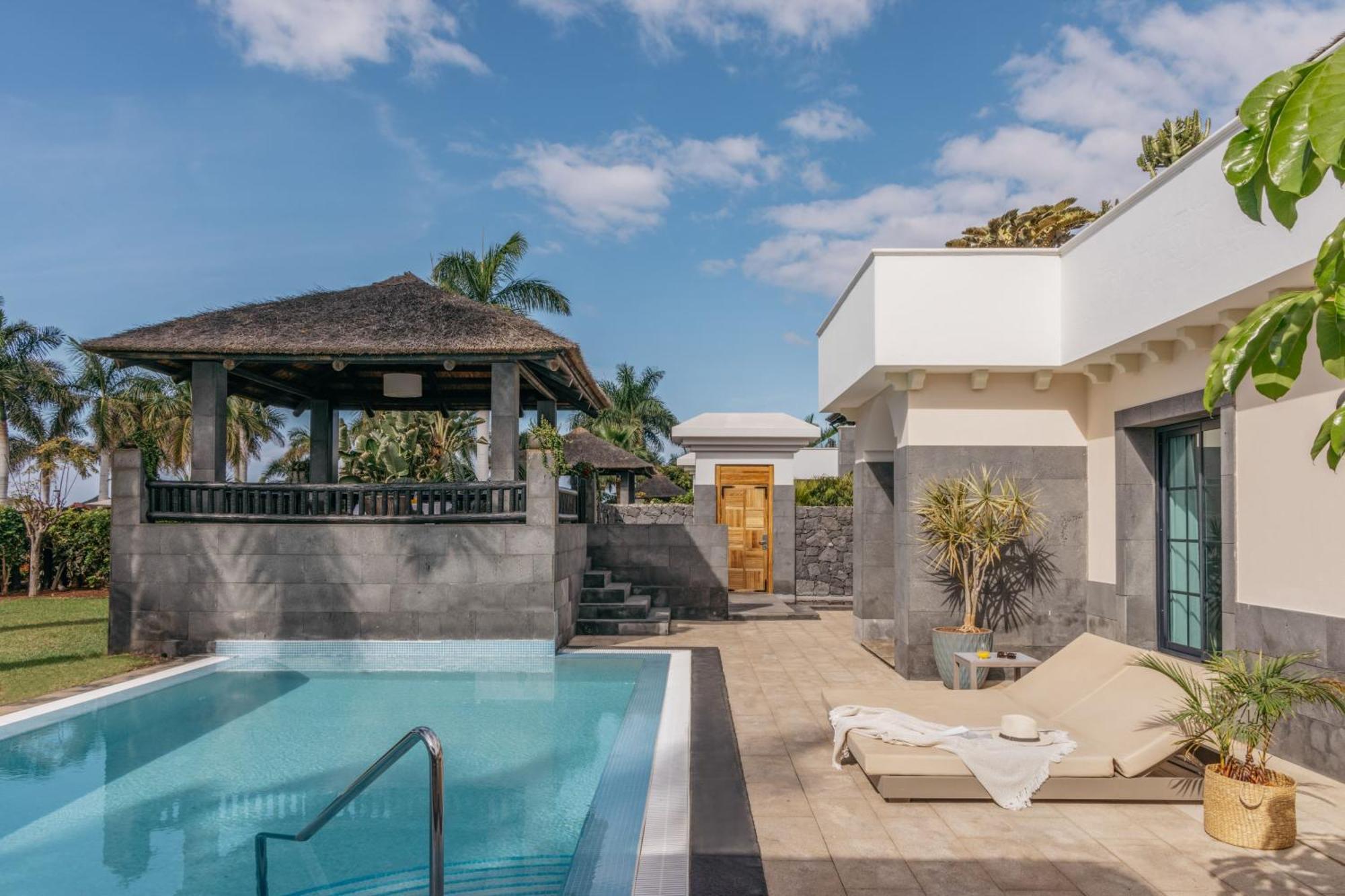 Redlevel Villa Private Pool,1770898304:JPEG