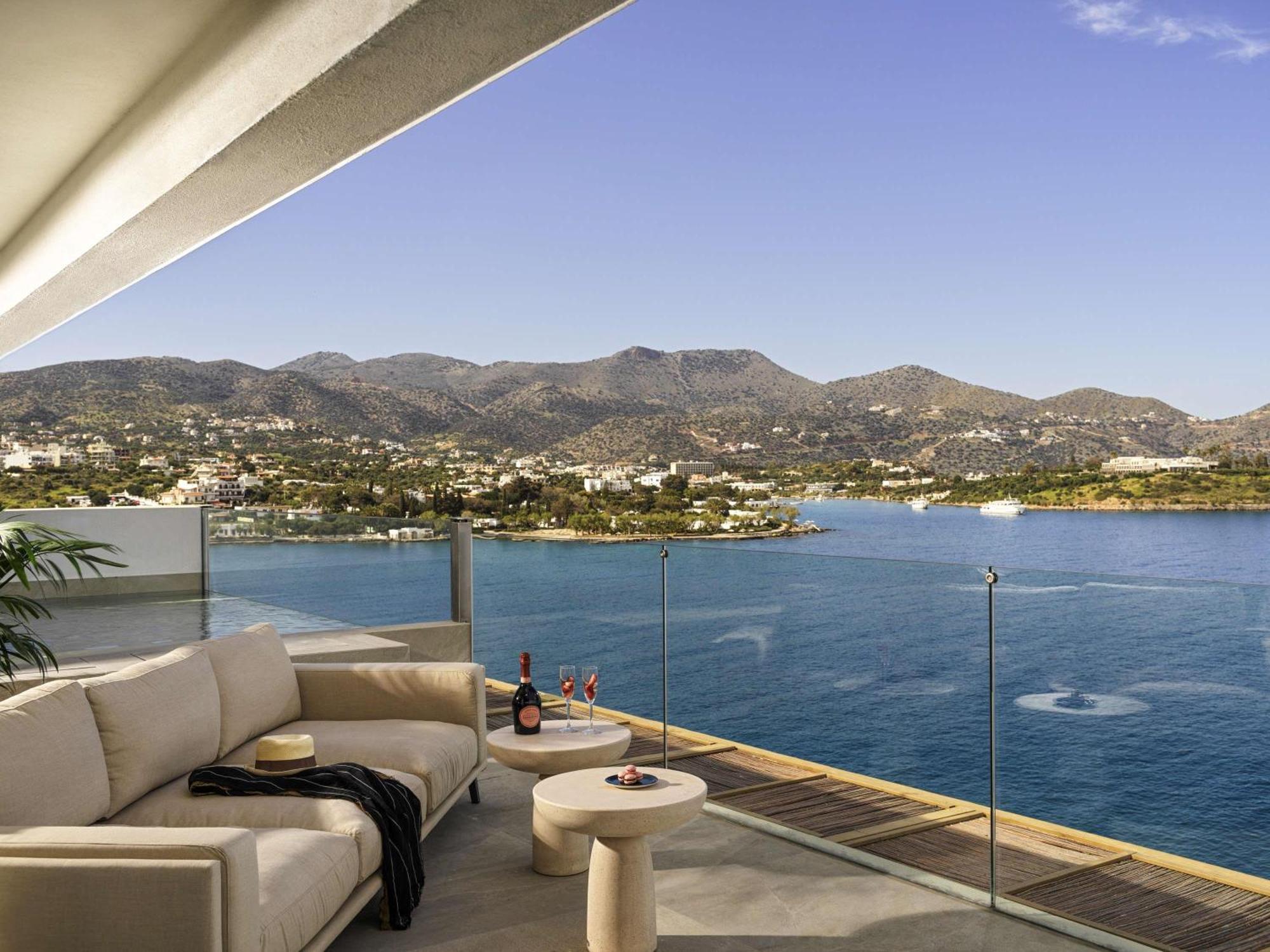 Premier Sea View Suite Private Pool